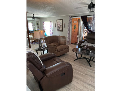 Leased Land Welcomes you to Pine Lakes! This large split-bedroom - photo 28