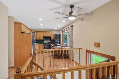 Beautifully maintained and thoughtfully updated, this 3 bedroom - photo 5