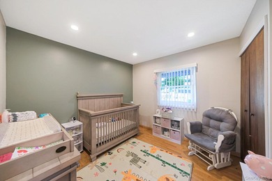 Beautifully maintained and thoughtfully updated, this 3 bedroom - photo 10