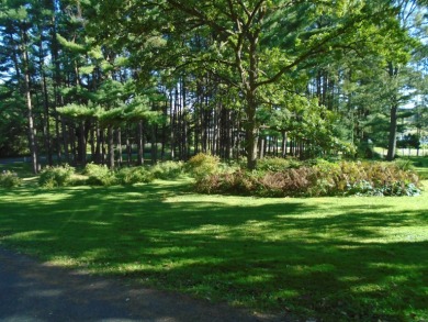 Lake Acreage For Sale in Mazomanie, Wisconsin