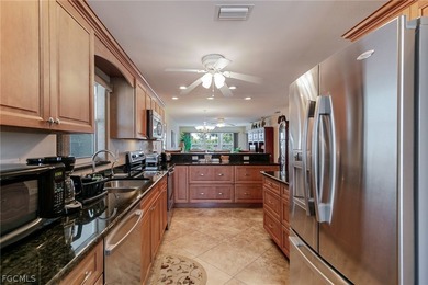 Direct Gulf access 2 bed 2 bath waterfront condo in a quiet and - photo 9