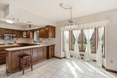 PRICE IMPROVEMENT! Now offered at $999,999! Stunning all-brick - photo 8