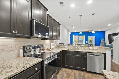 Welcome to 306 Castle Dr, a beautifully maintained 2-bedroom, 2 - photo 21
