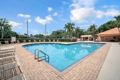 Tastefully upgraded 2-bedroom, 2.5-bath townhome in the - photo 31