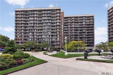 $20K price reduction!!! Motivated seller !!! Experience elevated - photo 4