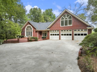 Lake Home For Sale in Pendergrass, Georgia