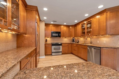 Welcome to this beautifully appointed 3-bedroom, 2.5-bath - photo 4