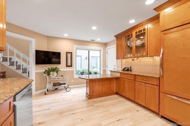 Welcome to this beautifully appointed 3-bedroom, 2.5-bath - photo 6
