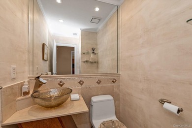 Welcome to this beautifully appointed 3-bedroom, 2.5-bath - photo 7