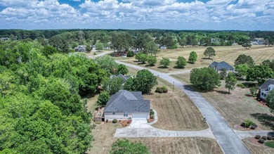 This lovely one level home has so much to offer its' new owners - photo 11