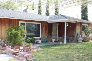 Welcome to this cozy, well-cared-for 2-bedroom, 2-bath home - photo 3