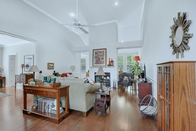 This lovely one level home has so much to offer its' new owners - photo 16