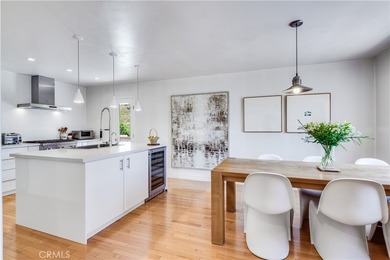 Captivating ?Ocean and Catalina Island views await you in this - photo 16