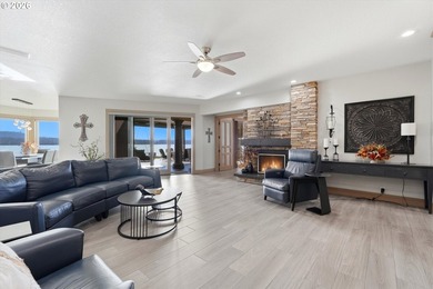 Extraordinary 16.75-acre luxury waterfront estate with over 1 - photo 16