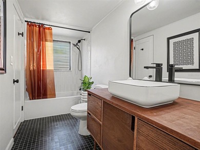 Located less than five minutes from the heart of downtown Mount - photo 17