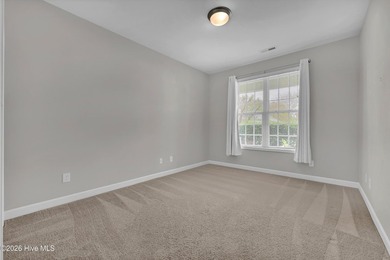 Charming townhome just minutes from the coast. This light-filled - photo 21