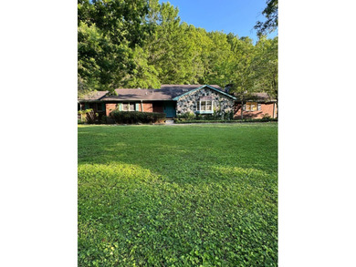 (private lake, pond, creek) Home For Sale in Elkhorn City Kentucky