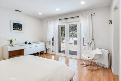 Captivating ?Ocean and Catalina Island views await you in this - photo 21