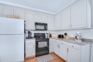 This lovely one level home has so much to offer its' new owners - photo 25