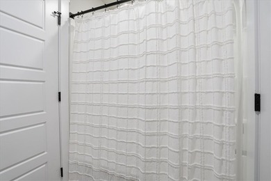 Welcome to 3106 Chatham Drive, a beautifully maintained - photo 26