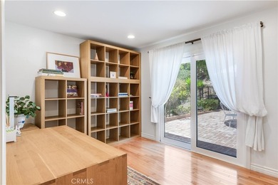 Captivating ?Ocean and Catalina Island views await you in this - photo 27