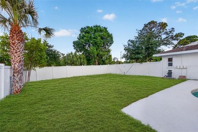 Sitting on nearly a quarter acre this 3 bed, 2 bath pool home - photo 33