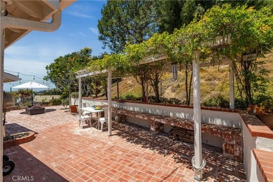 Captivating ?Ocean and Catalina Island views await you in this - photo 33