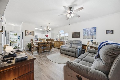 Beautiful 2-bedroom, 2-bath villa located in the desirable golf - photo 8