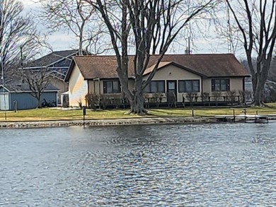 Lake Home Off Market in Leesburg, Indiana