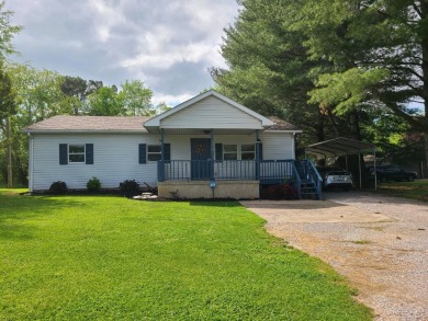 Cute vacation home or full time living just minutes to several - Lake Home For Sale in Burnside, Kentucky
