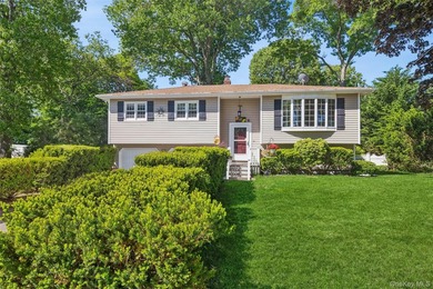 A MUST-SEE TURN KEY, UPGRADED, & PRICED TO SELL HOME!!!! Move-in - photo 1