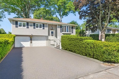 A MUST-SEE TURN KEY, UPGRADED, & PRICED TO SELL HOME!!!! Move-in - photo 2