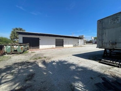 Back on market-buyer financing fell through. This 1-acre site - photo 4