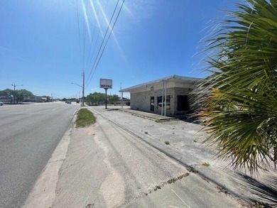Back on market-buyer financing fell through. This 1-acre site - photo 6
