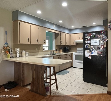TWO HOMES - ONE PROPERTY sitting on just over an acre! 4 Bed 3 - photo 15