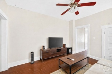 Located in Savannah's Victorian District and just a short stroll - photo 23