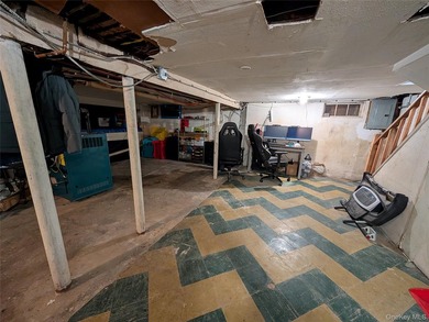 Welcome to this well maintained 5-bedroom, 2-bathroom home in - photo 26