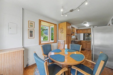 Get ready to move right into this beautifully maintained 2-story - photo 10