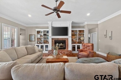 Elegant Luxury Meets Backyard Oasis in Pecan Valley Ranch - photo 8