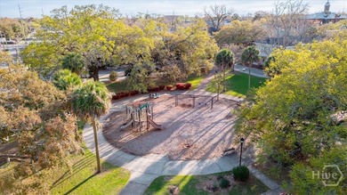 Located in Savannah's Victorian District and just a short stroll - photo 42