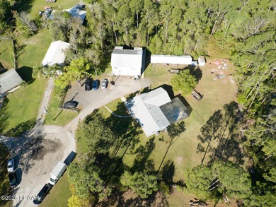 TWO HOMES - ONE PROPERTY sitting on just over an acre! 4 Bed 3 - photo 45