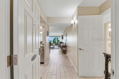 This lovely villa offers breathtaking, direct oceanfront views - photo 2