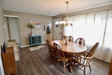 A rare opportunity to enjoy beautiful river views from this - photo 17