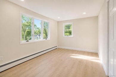 Welcome home to this beautifully renovated, move-in-ready - photo 20