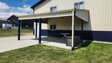Attention outdoor enthusiasts! This is the property you've been - photo 27