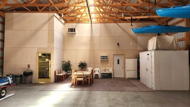 Attention outdoor enthusiasts! This is the property you've been - photo 29