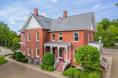 Muskegon River Home For Sale in Big Rapids Michigan