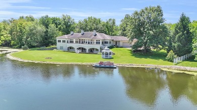 (private lake, pond, creek) Home For Sale in Mahomet Illinois