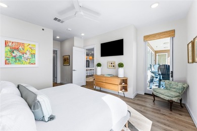 Crafted by acclaimed architect Jay Corder, this striking - photo 13
