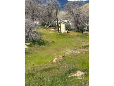 This is a great location !! Two Party Well Share, Power & Septic - photo 3